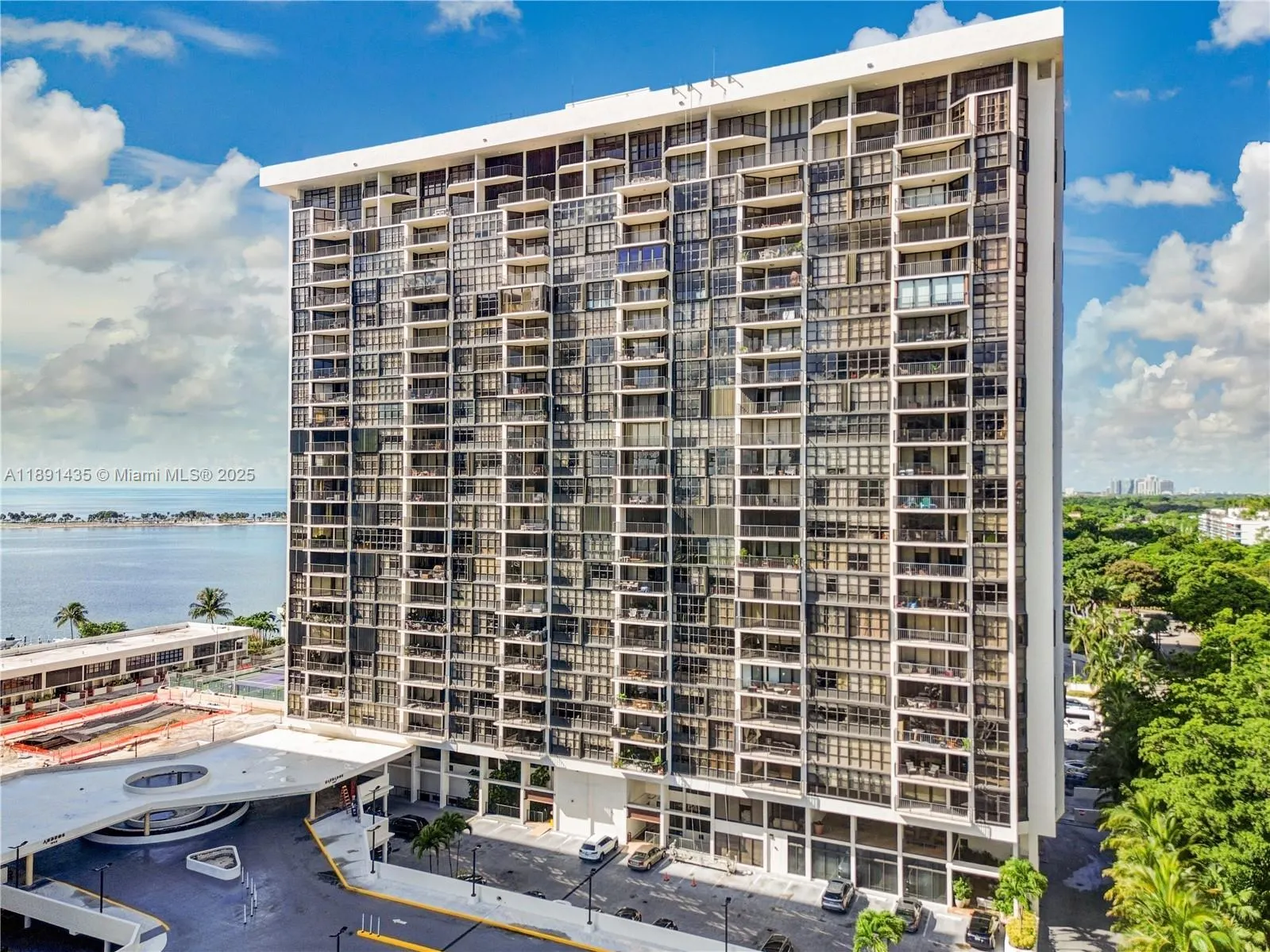 1901 Brickell Ave, #B413