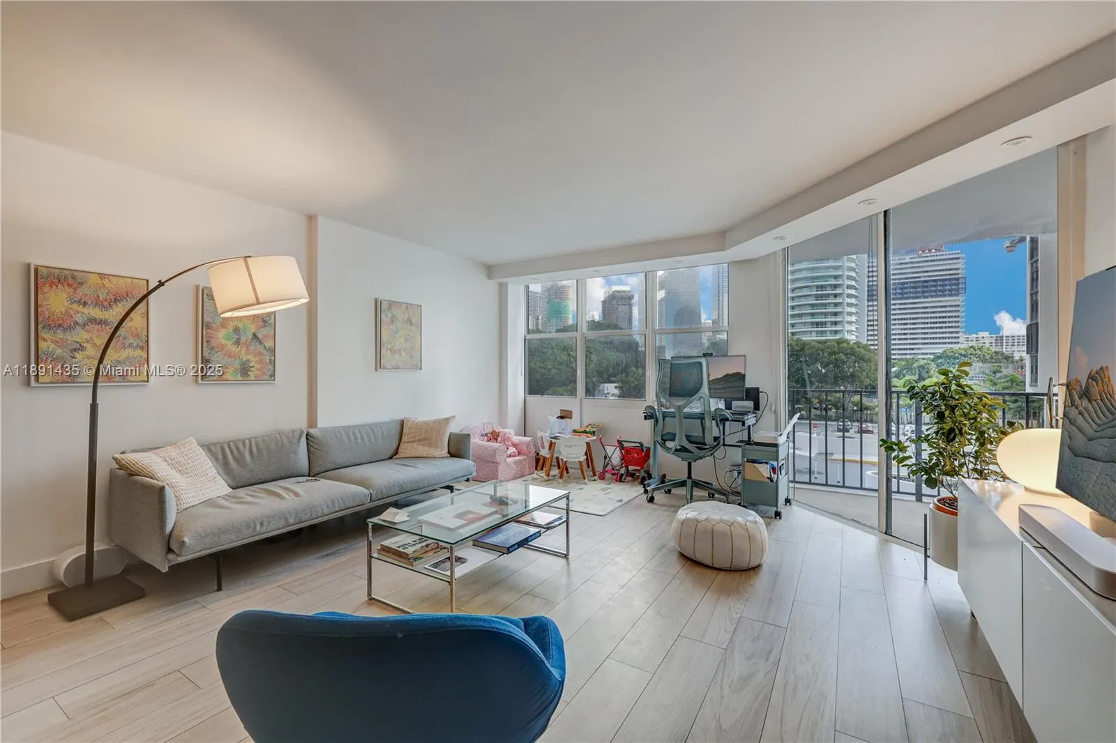 1901 Brickell Ave, #B413