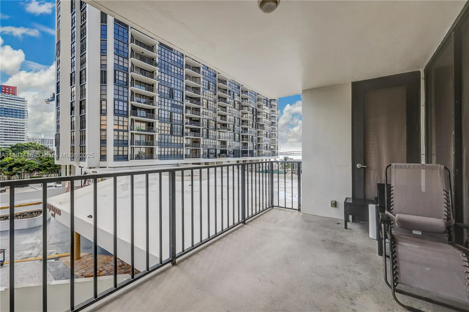 1901 Brickell Ave, #B413