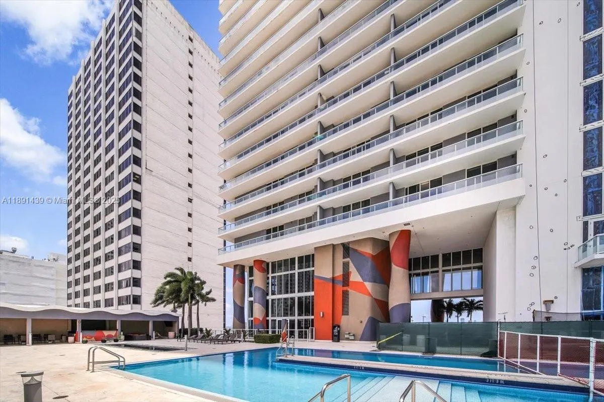 50 Biscayne Blvd, #512
