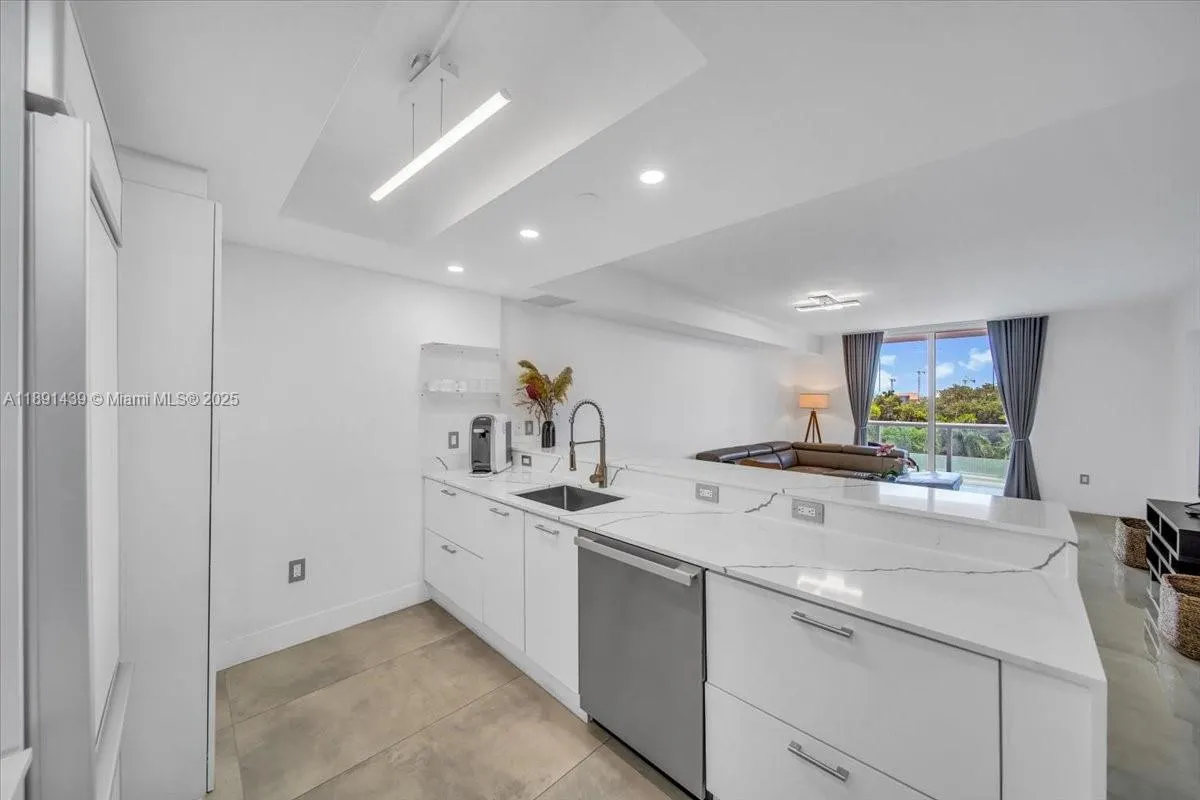 50 Biscayne Blvd, #512