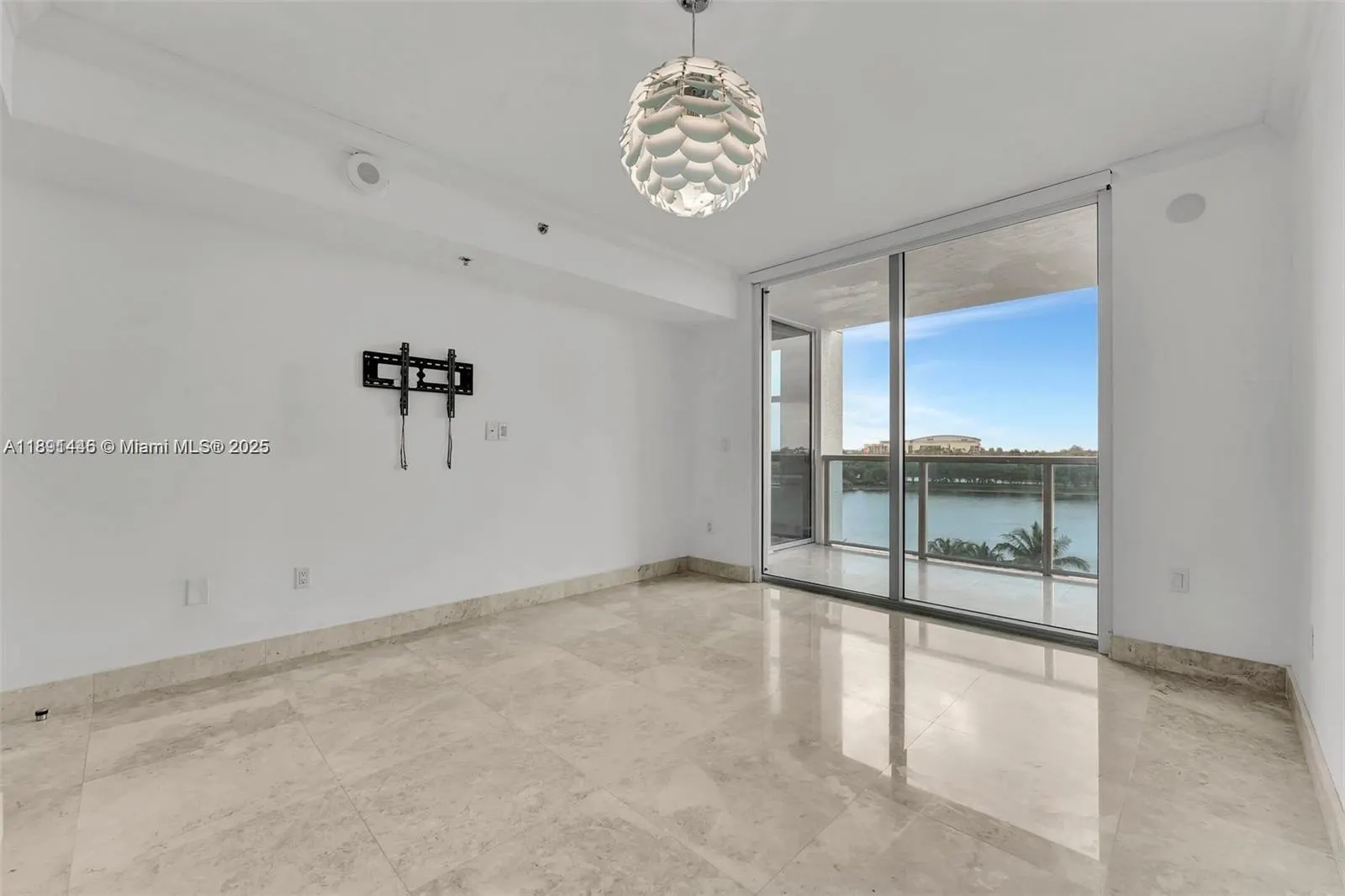 2641 N Flamingo Rd, #603N