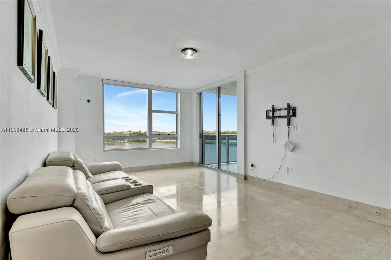 2641 N Flamingo Rd, #603N