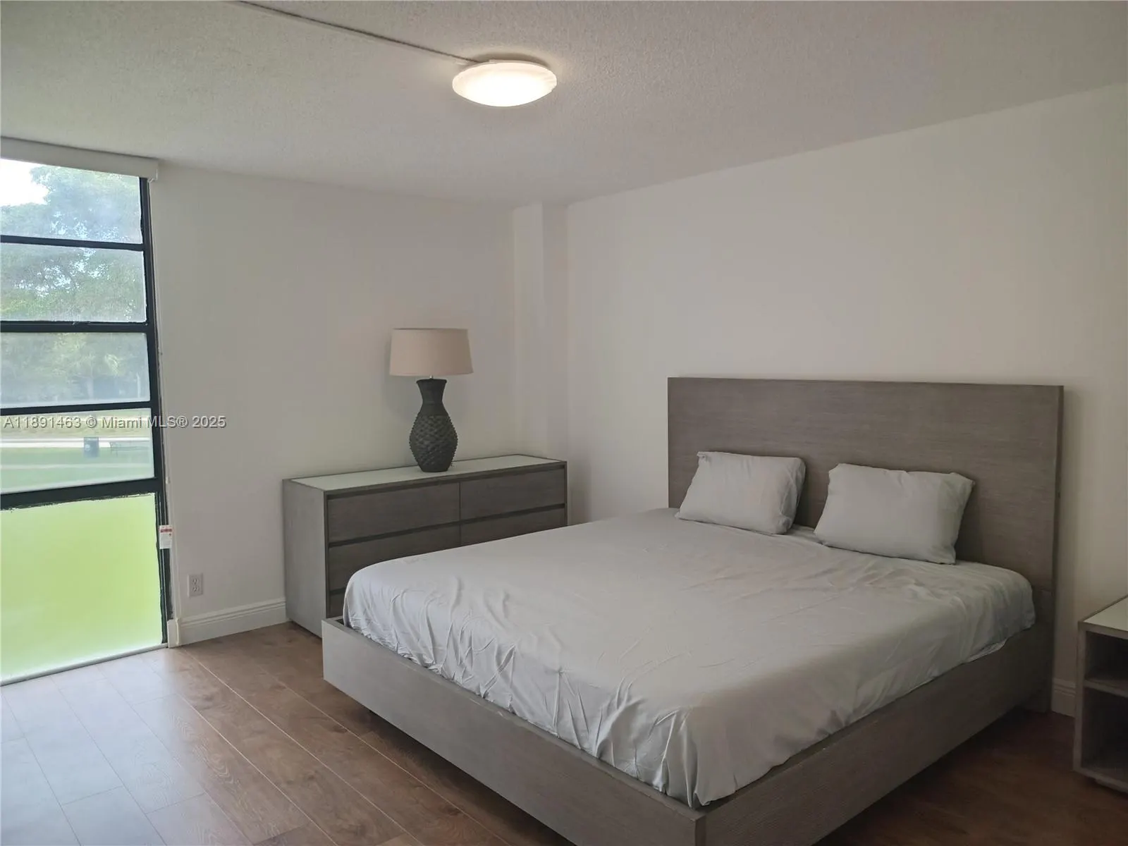 20400 W Country Club Dr, #209