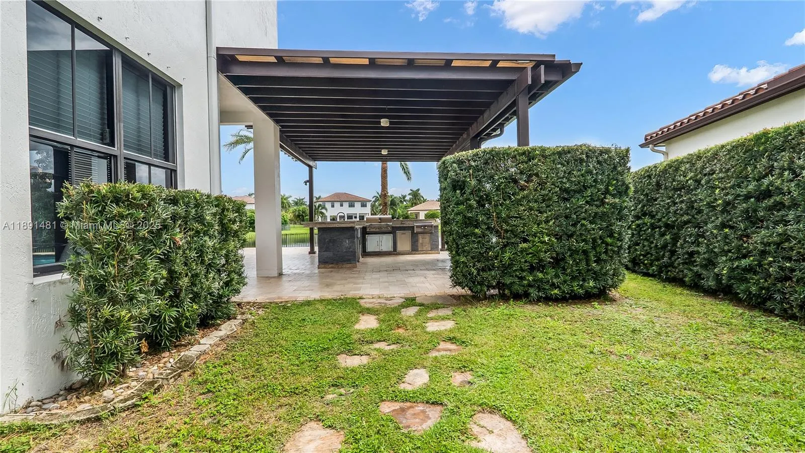 8320 NW 30th St