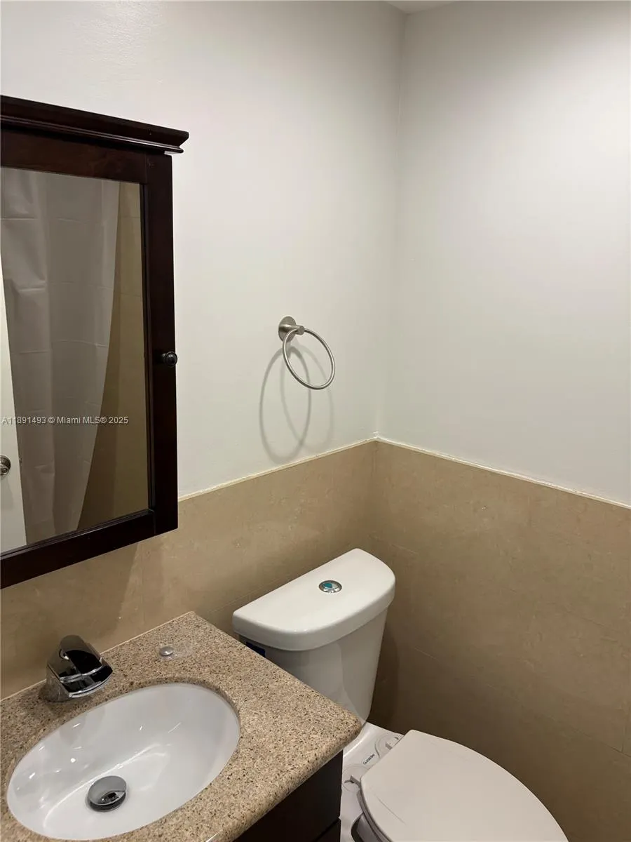5555 Ludlam Rd, #25