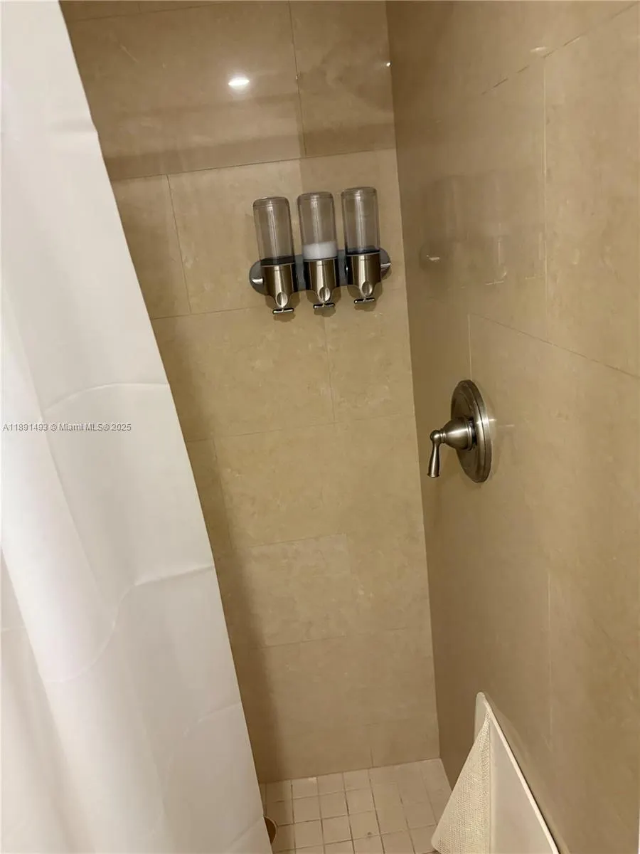 5555 Ludlam Rd, #25