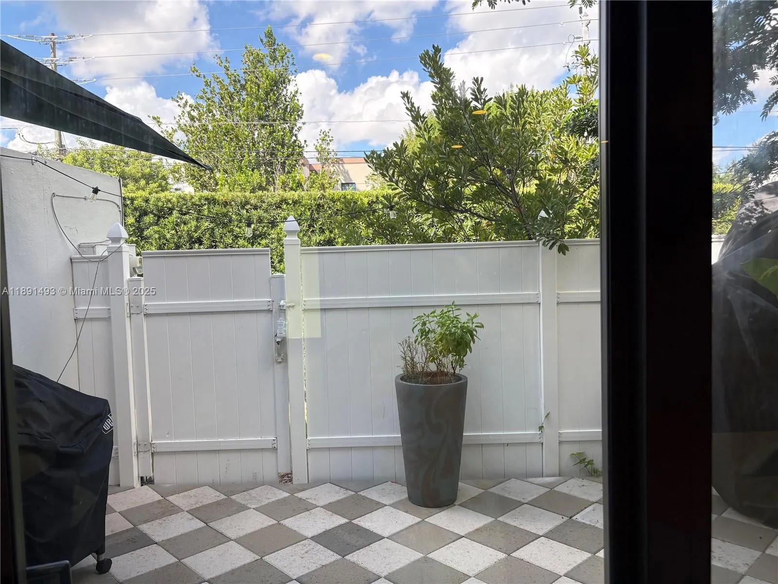 5555 Ludlam Rd, #25