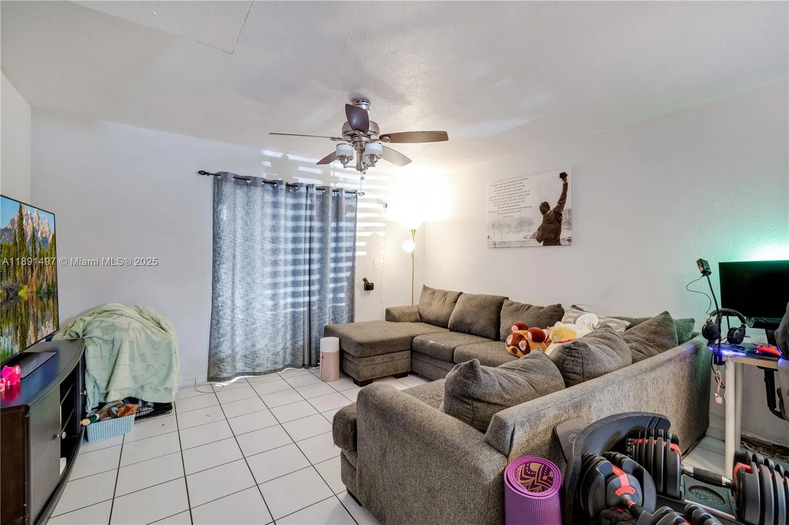 3021 W 76th St, #C-109