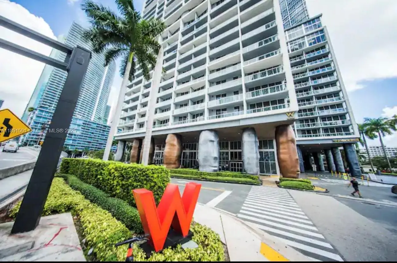 495 Brickell Ave, #3706