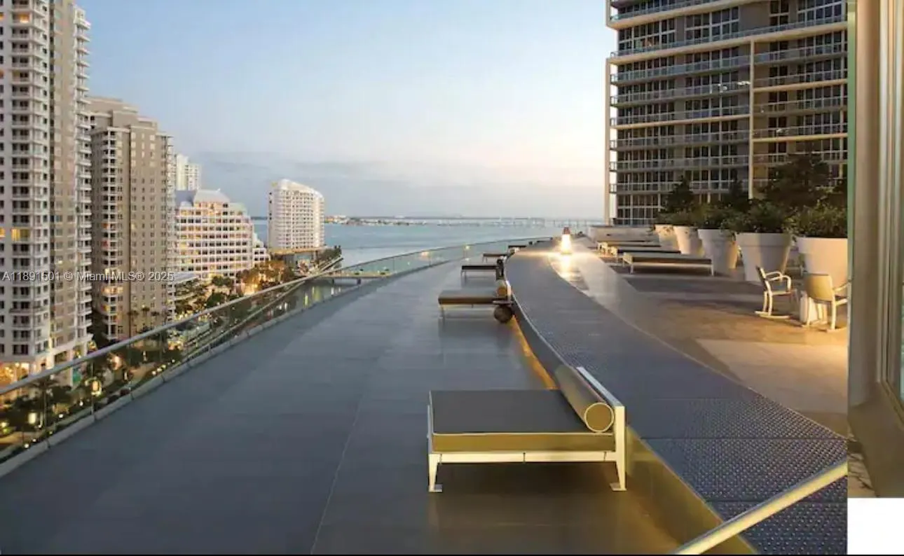 495 Brickell Ave, #3706