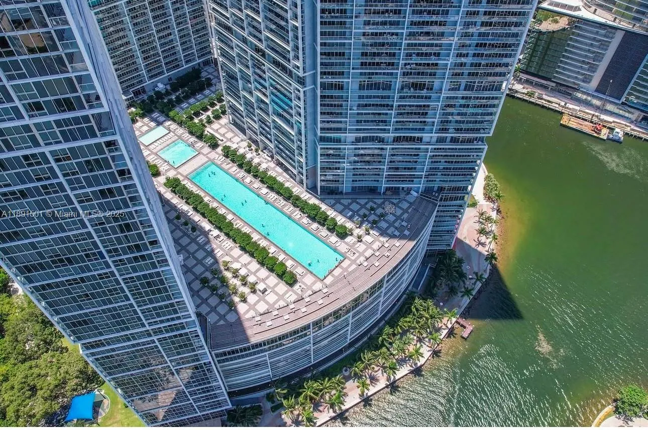 495 Brickell Ave, #3706
