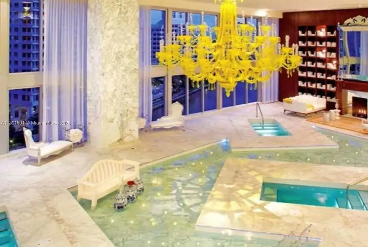 495 Brickell Ave, #3706
