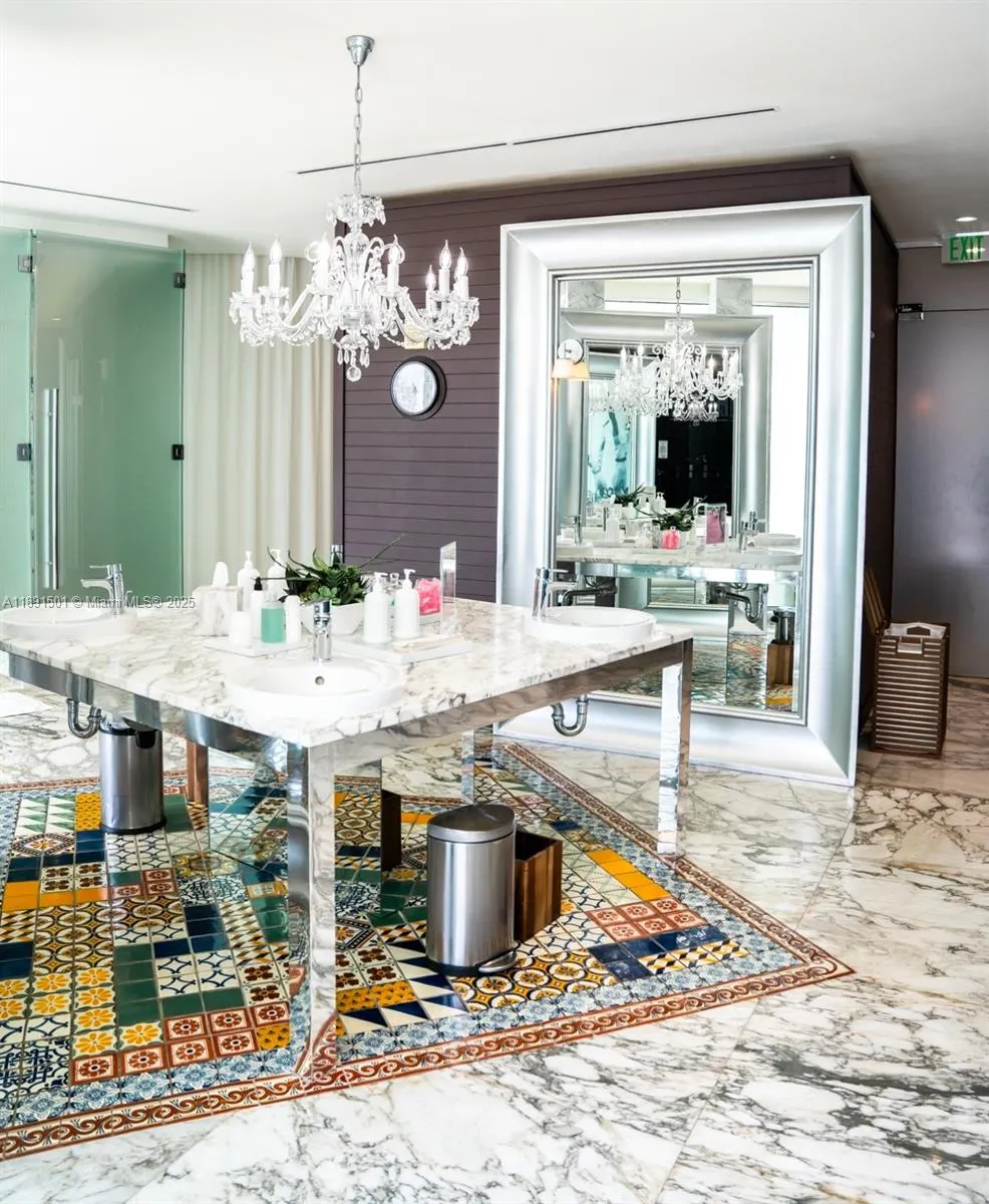 495 Brickell Ave, #3706