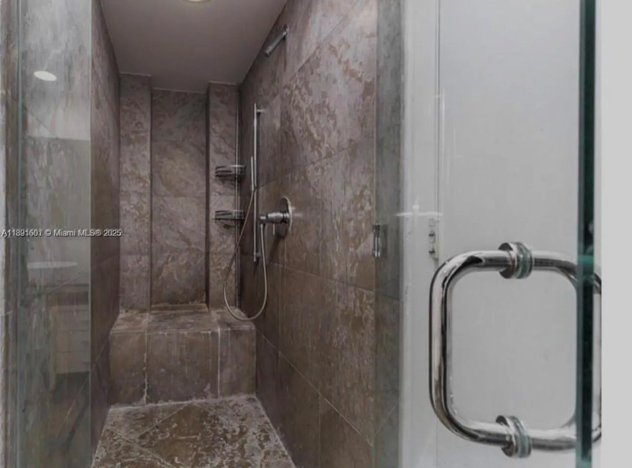 495 Brickell Ave, #3706