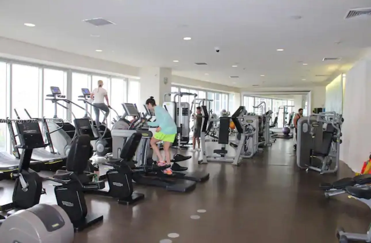 495 Brickell Ave, #3706