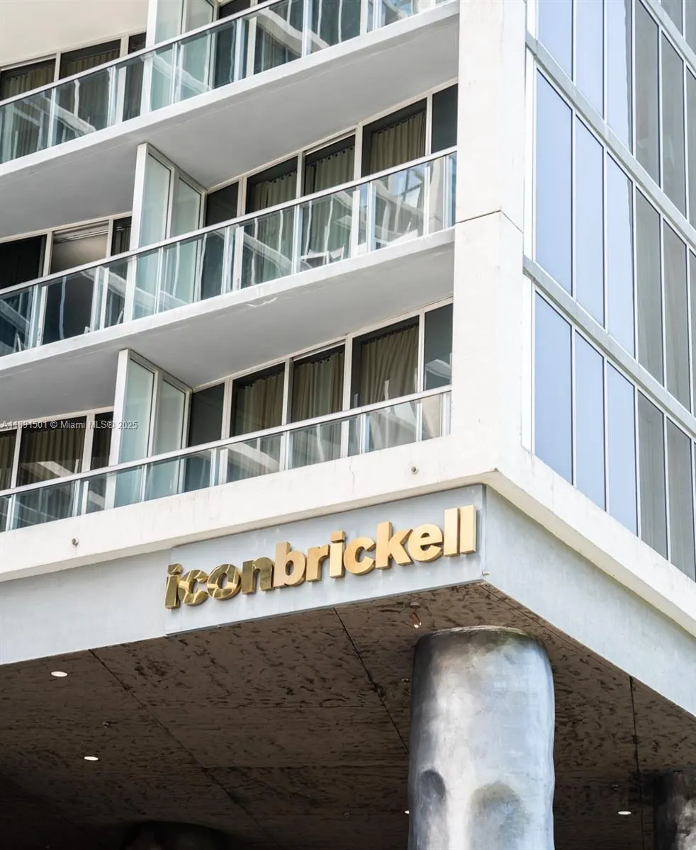 495 Brickell Ave, #3706