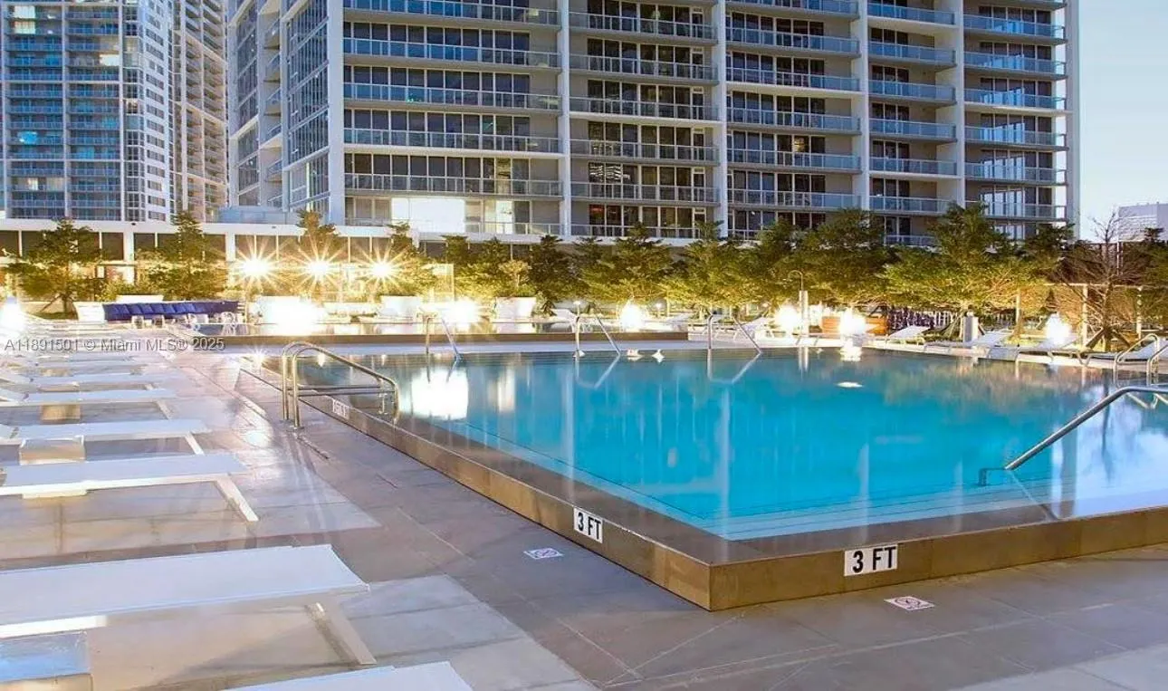 495 Brickell Ave, #3706
