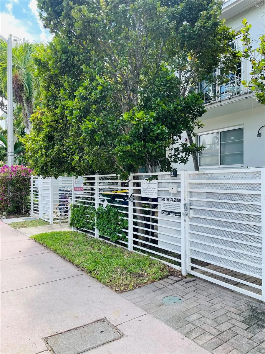 1560 Meridian Ave, #207