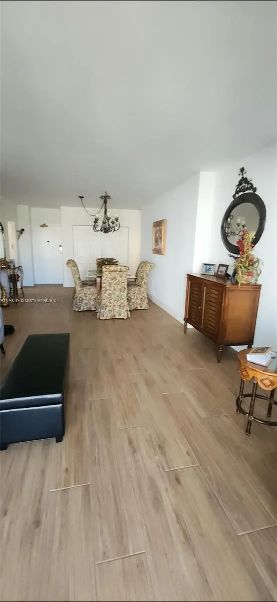 1980 S OCEAN DR, #9M