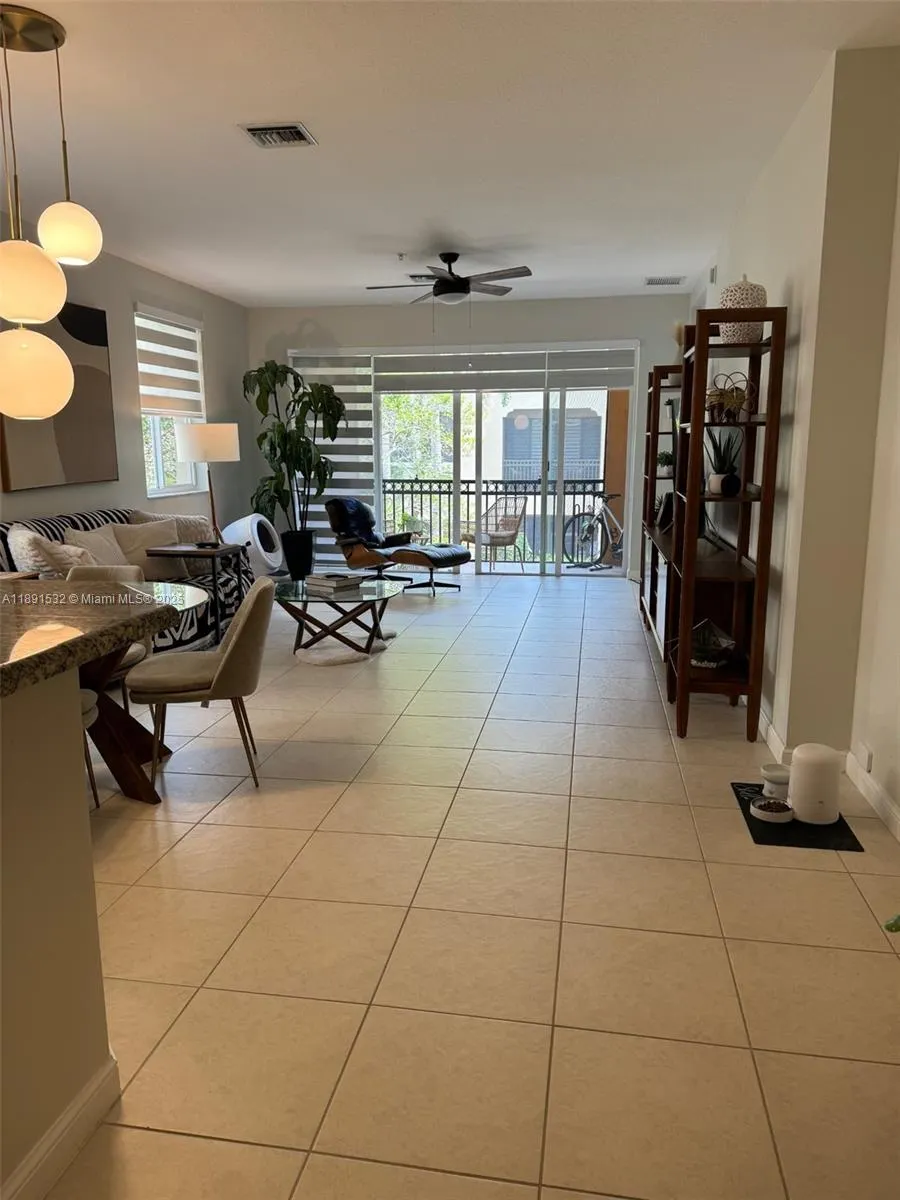 2900 NW 125th Ave, #3-325