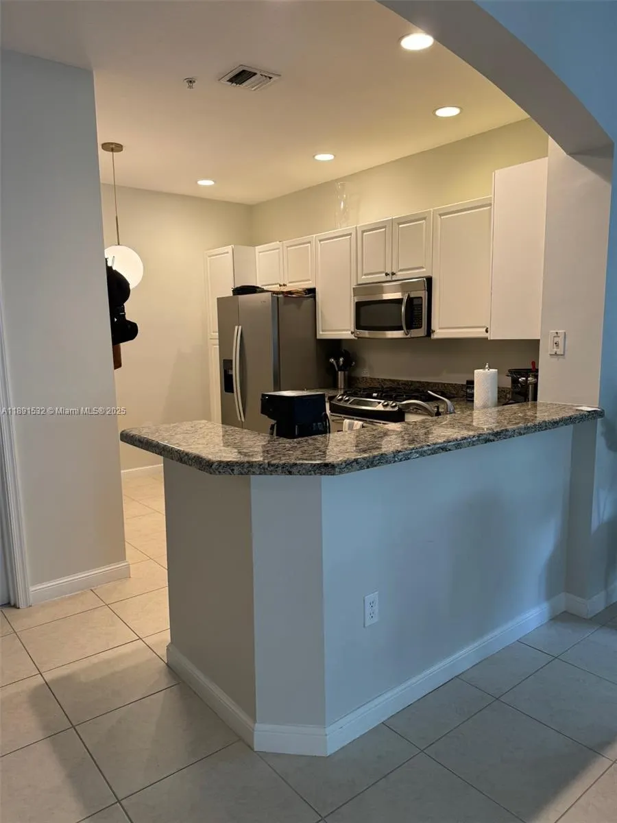 2900 NW 125th Ave, #3-325