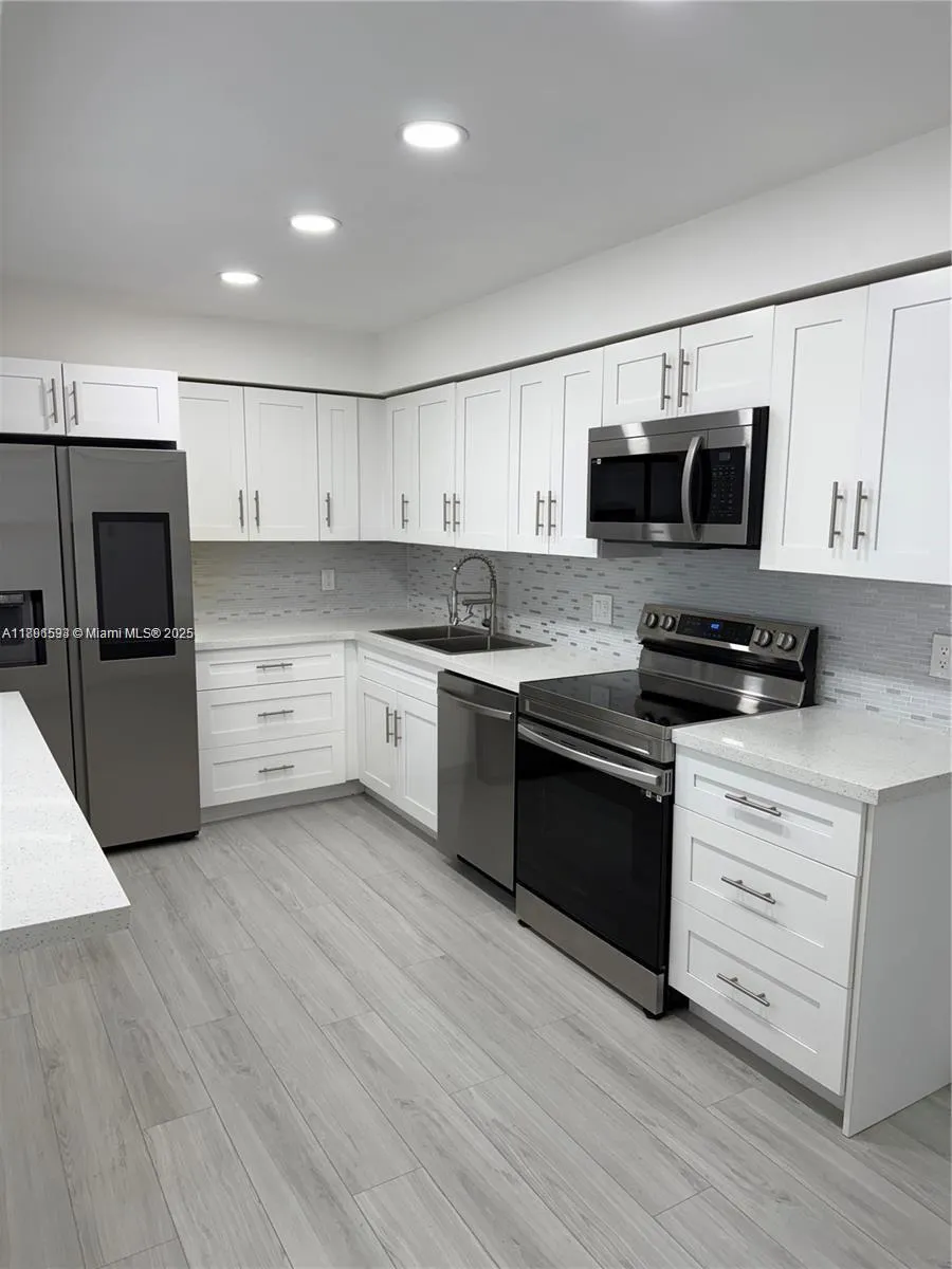 804 Cypress Blvd, #407