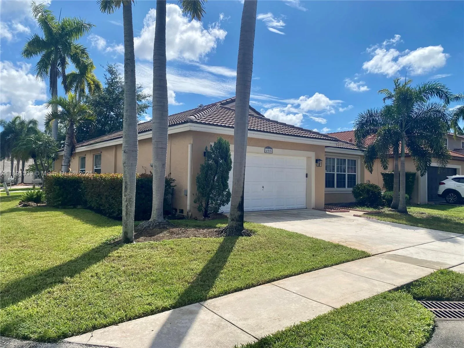 405 SW 183rd Way