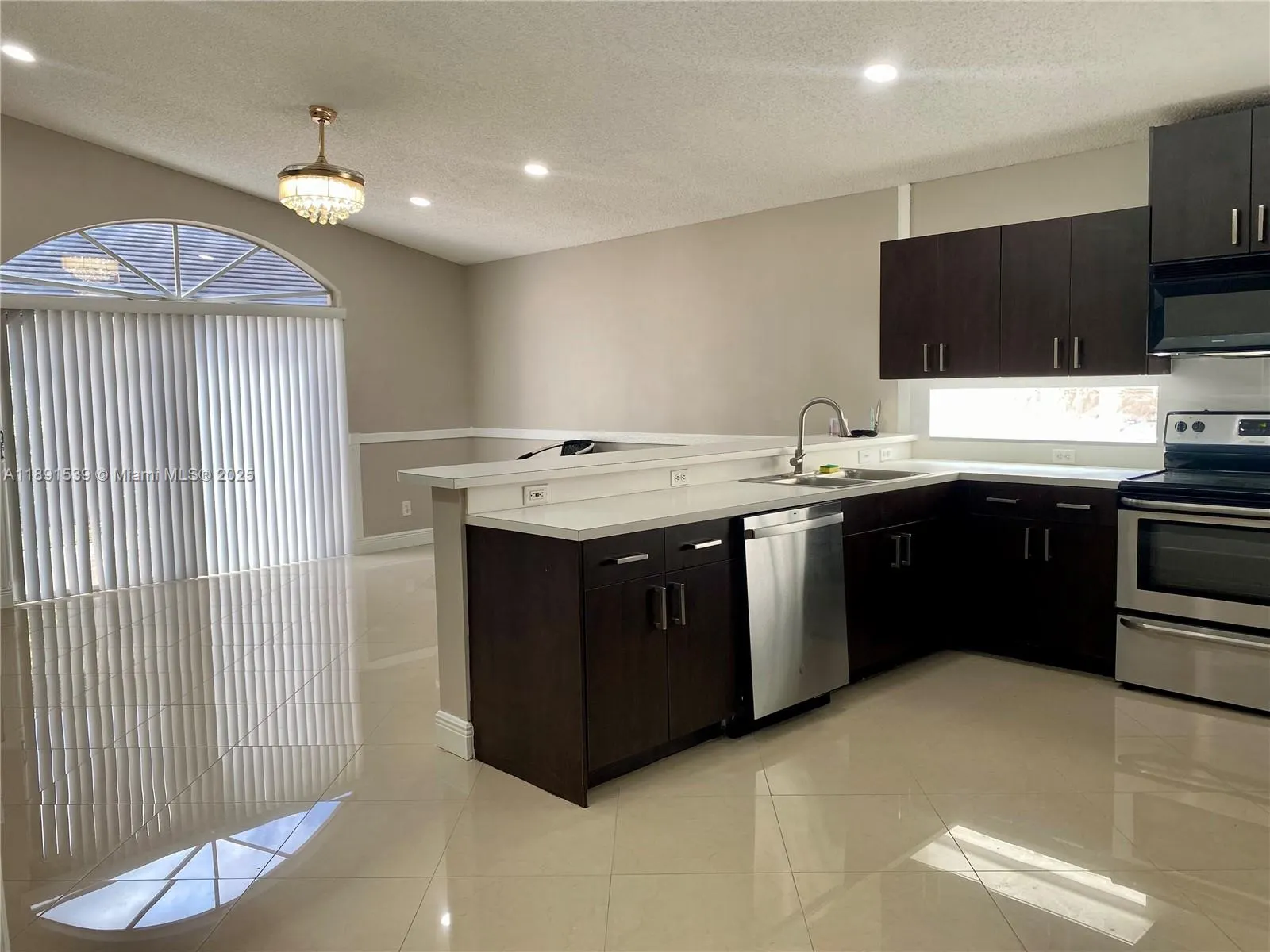 405 SW 183rd Way