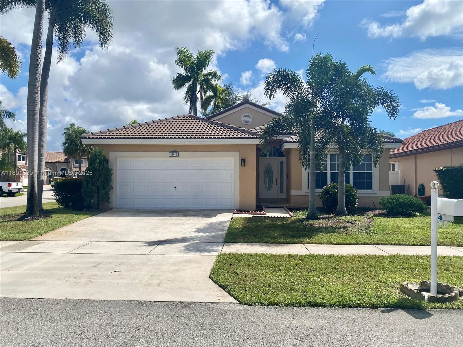 405 SW 183rd Way