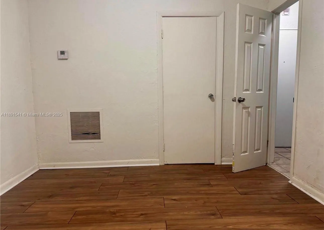 1555 Pennsylvania Ave, #102