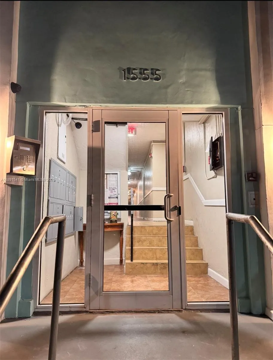 1555 Pennsylvania Ave, #102