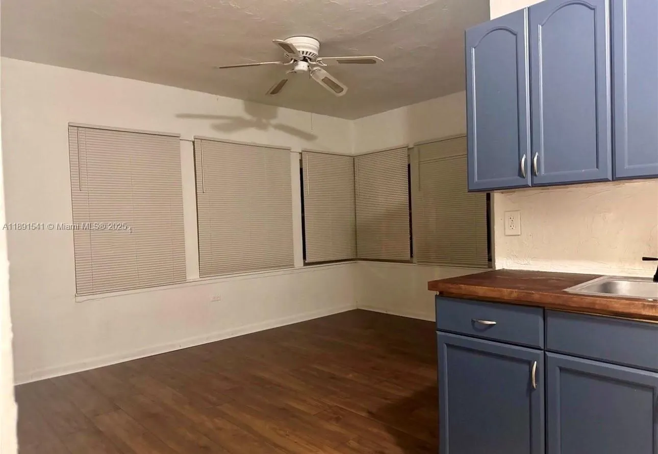1555 Pennsylvania Ave, #102