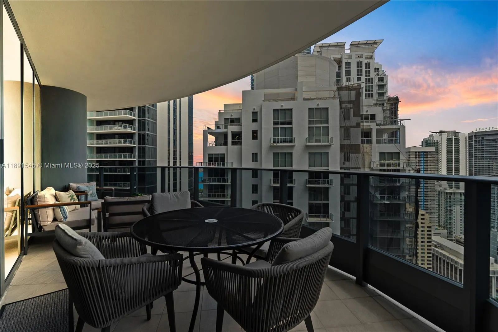 1000 Brickell Plz, #3401