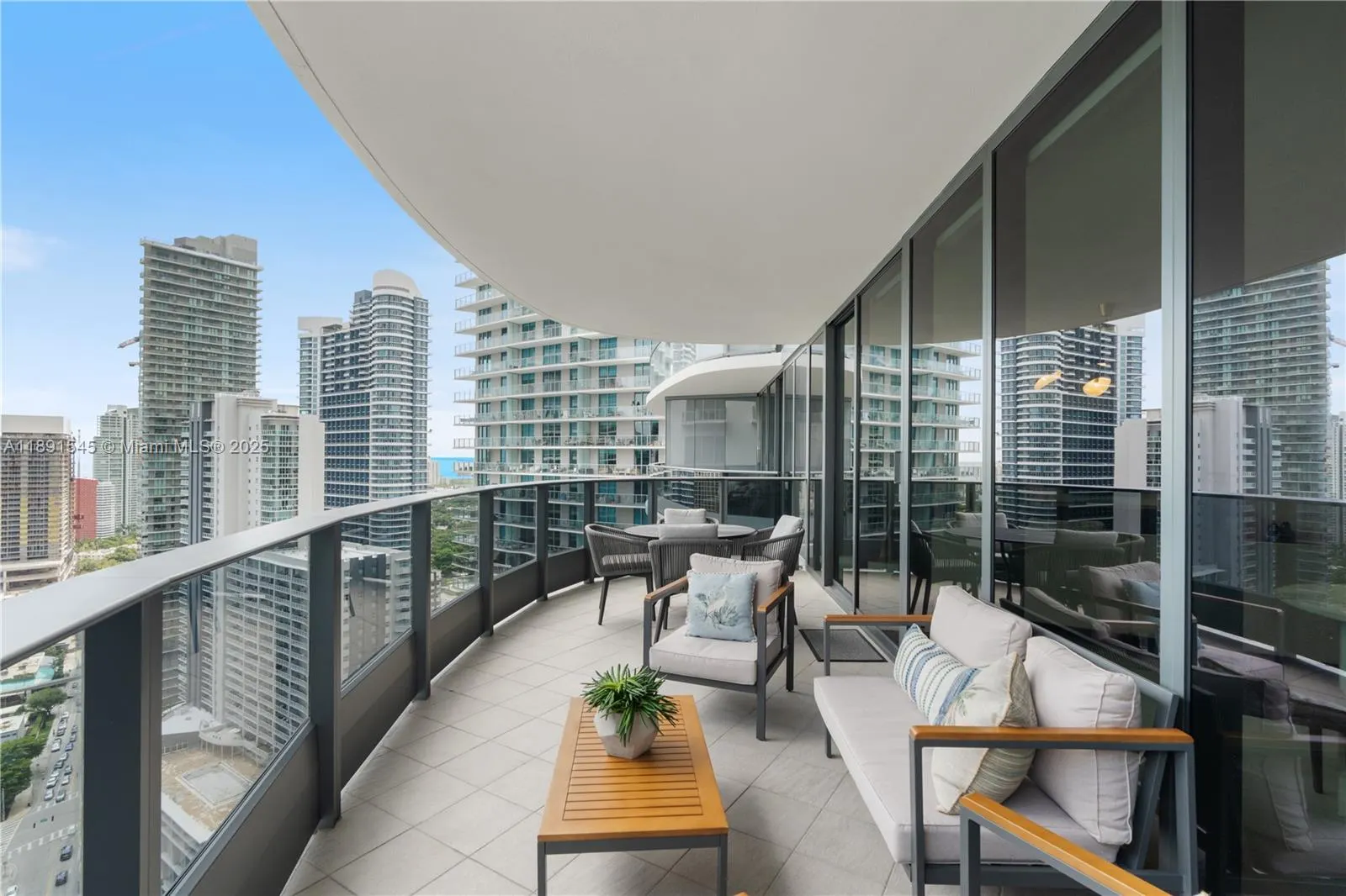 1000 Brickell Plz, #3401