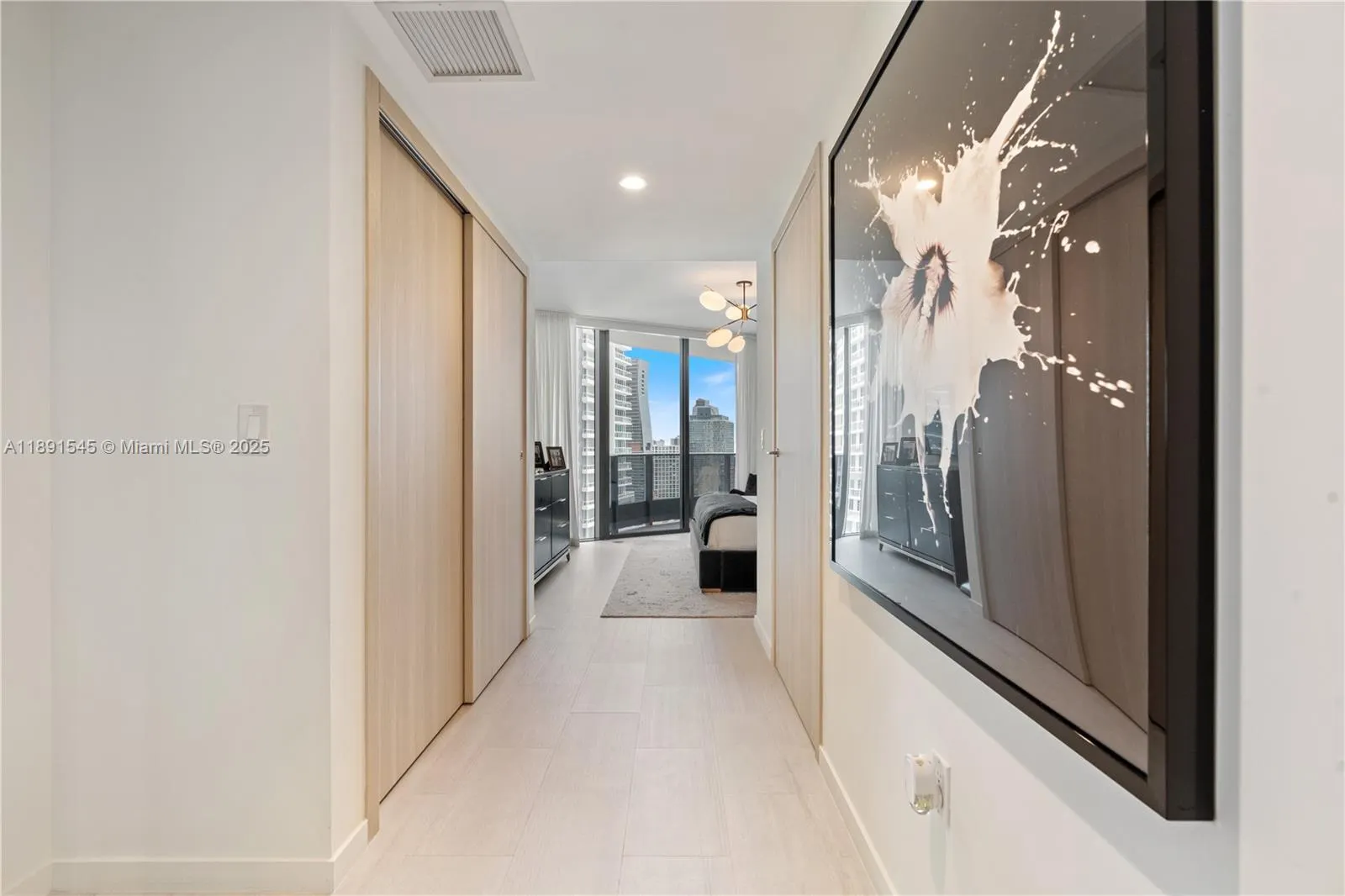 1000 Brickell Plz, #3401