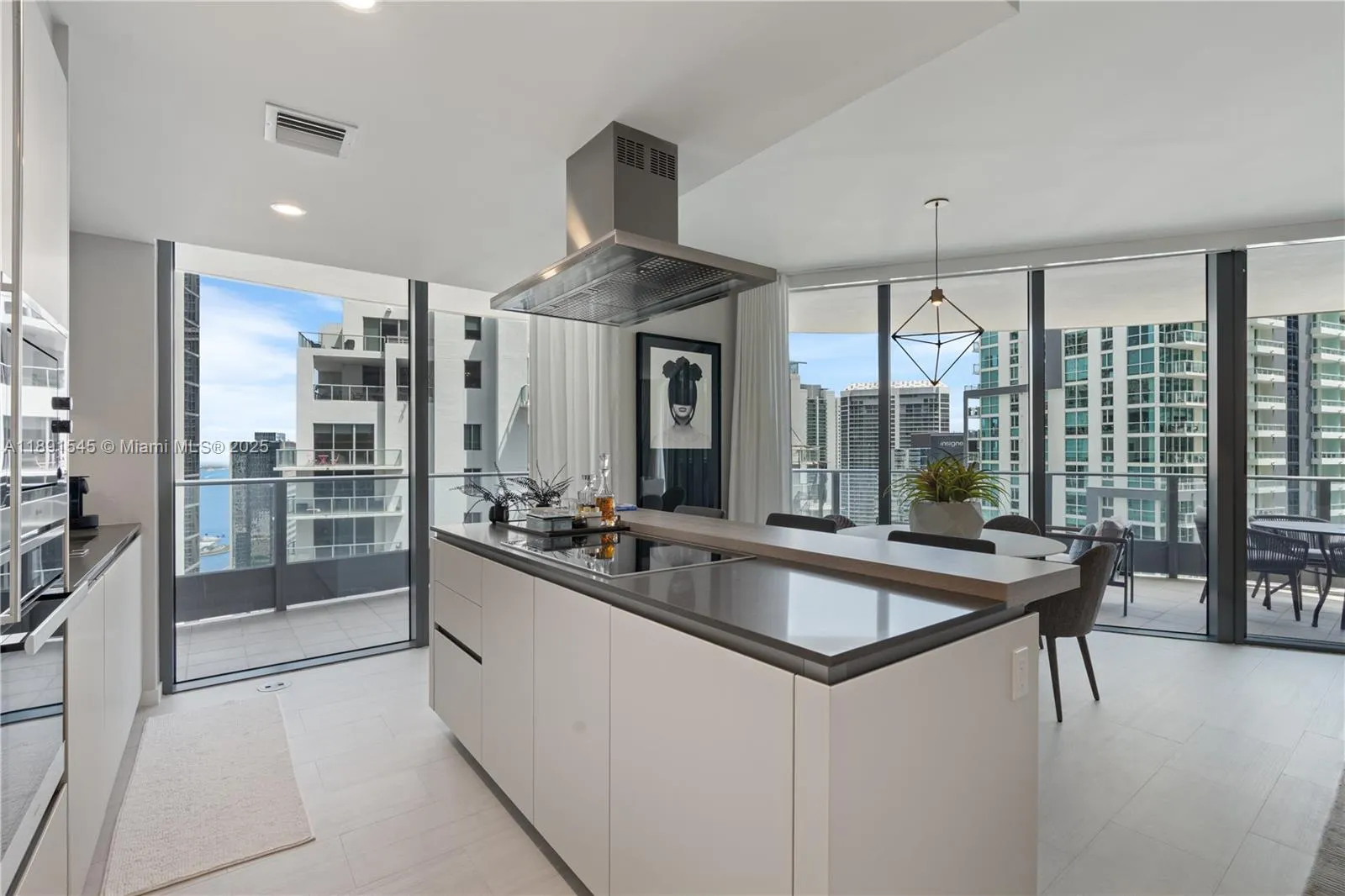 1000 Brickell Plz, #3401