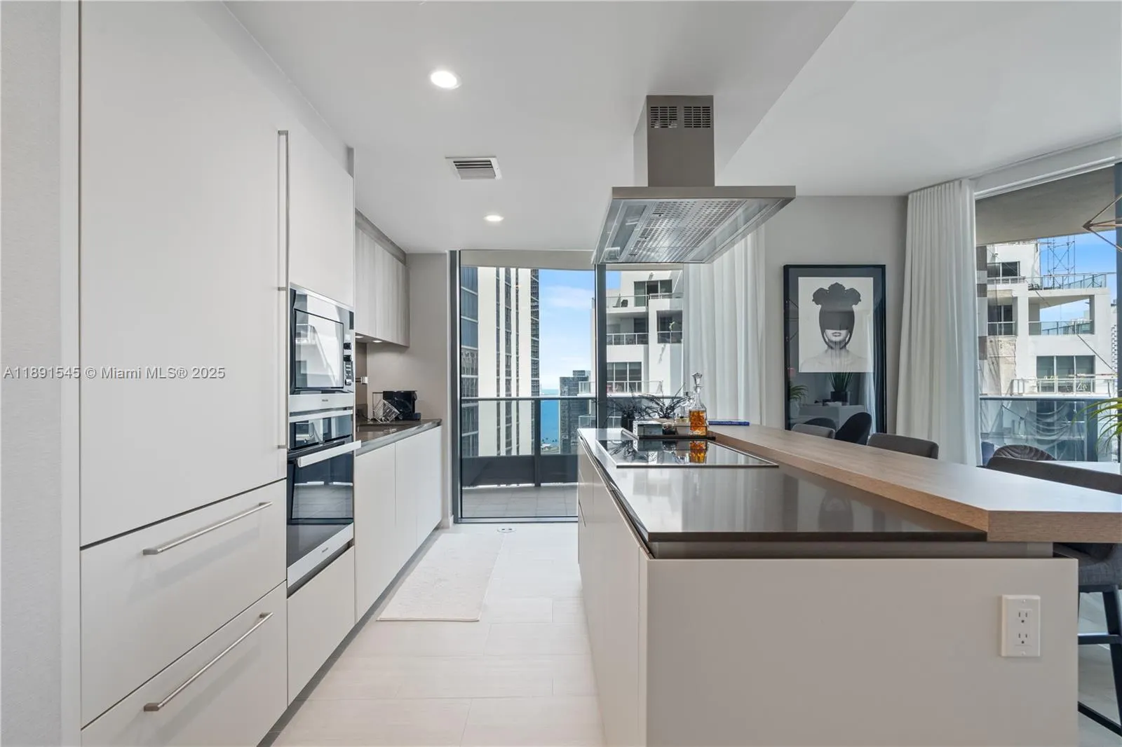 1000 Brickell Plz, #3401