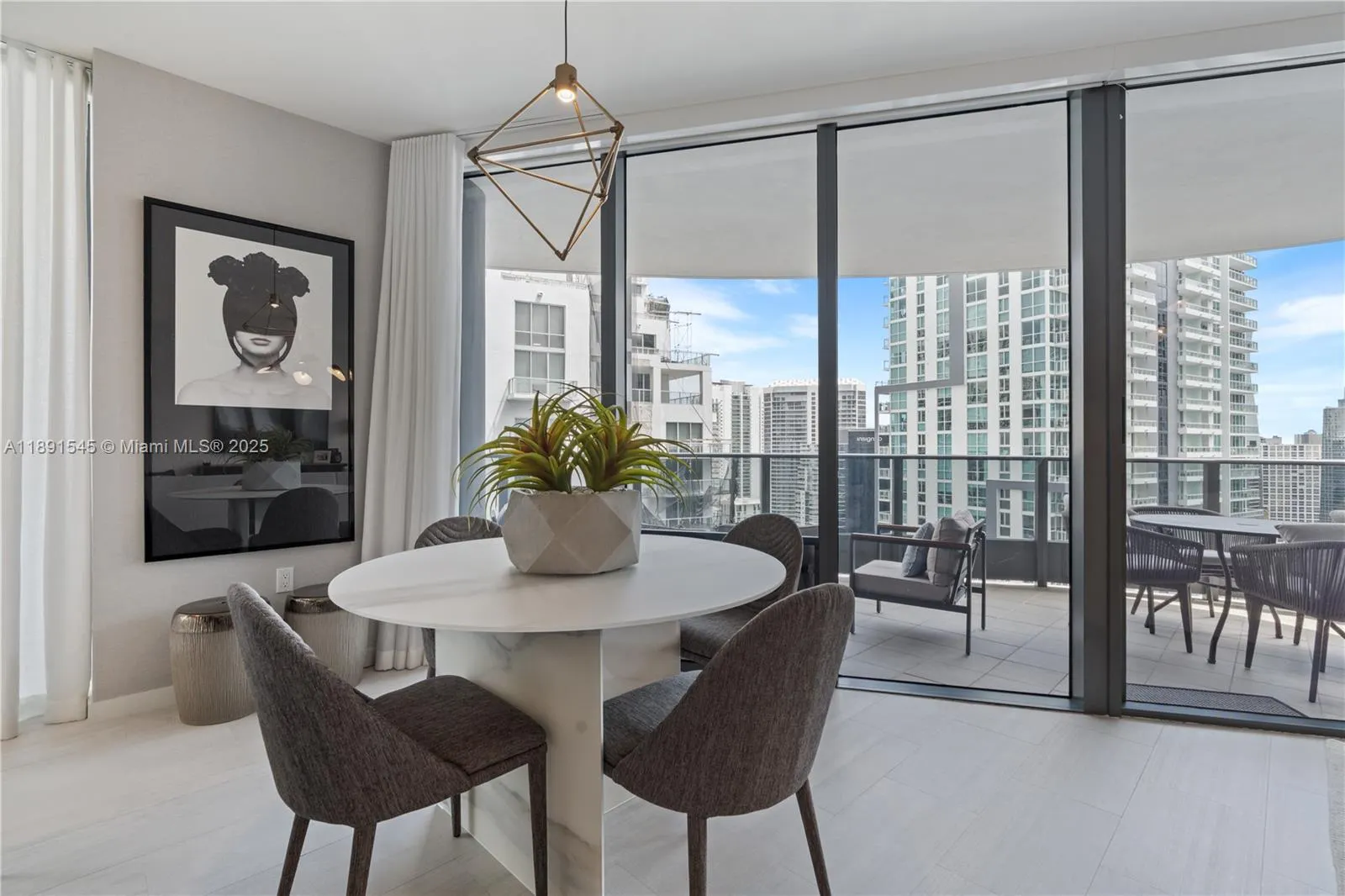 1000 Brickell Plz, #3401