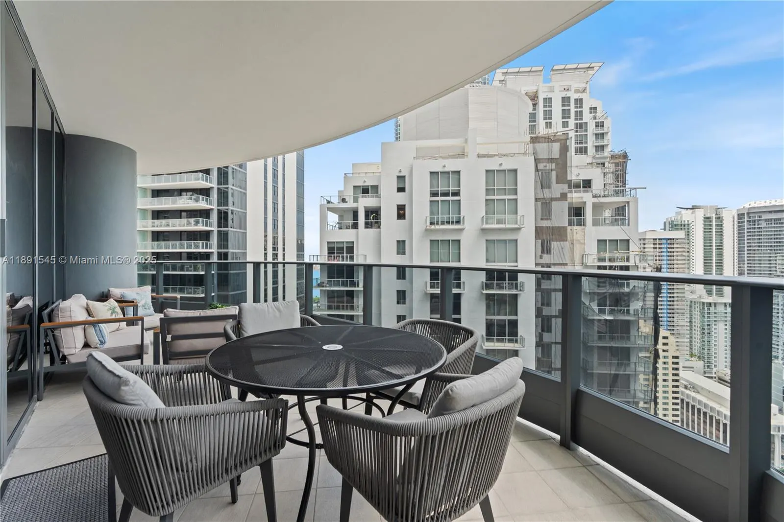 1000 Brickell Plz, #3401