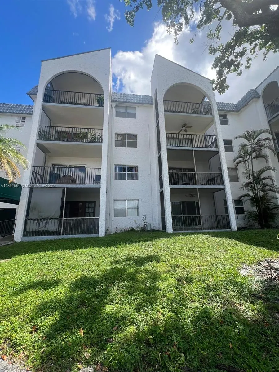 3300 Spanish Moss Ter, #411