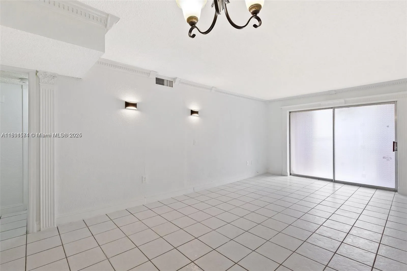 1300 W 47th Pl, #223