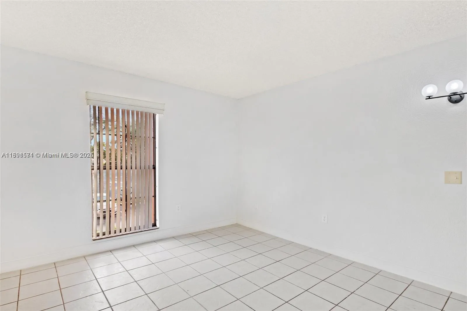 1300 W 47th Pl, #223
