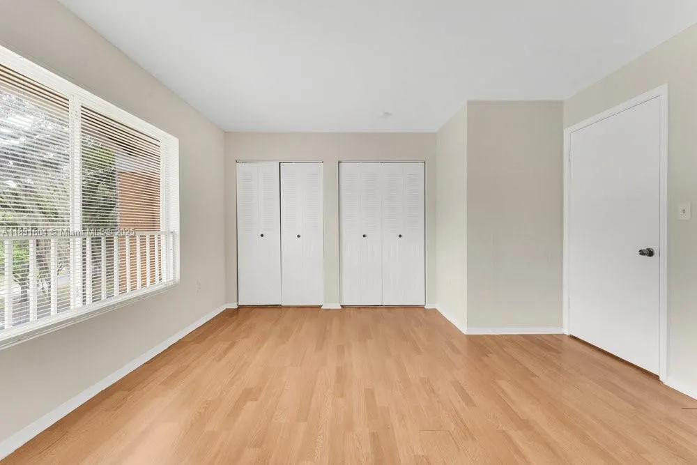 2321 NW 33rd St, #215