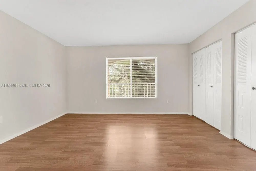 2321 NW 33rd St, #215