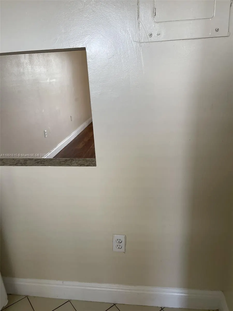8285 Sunrise Lakes Blvd, #310
