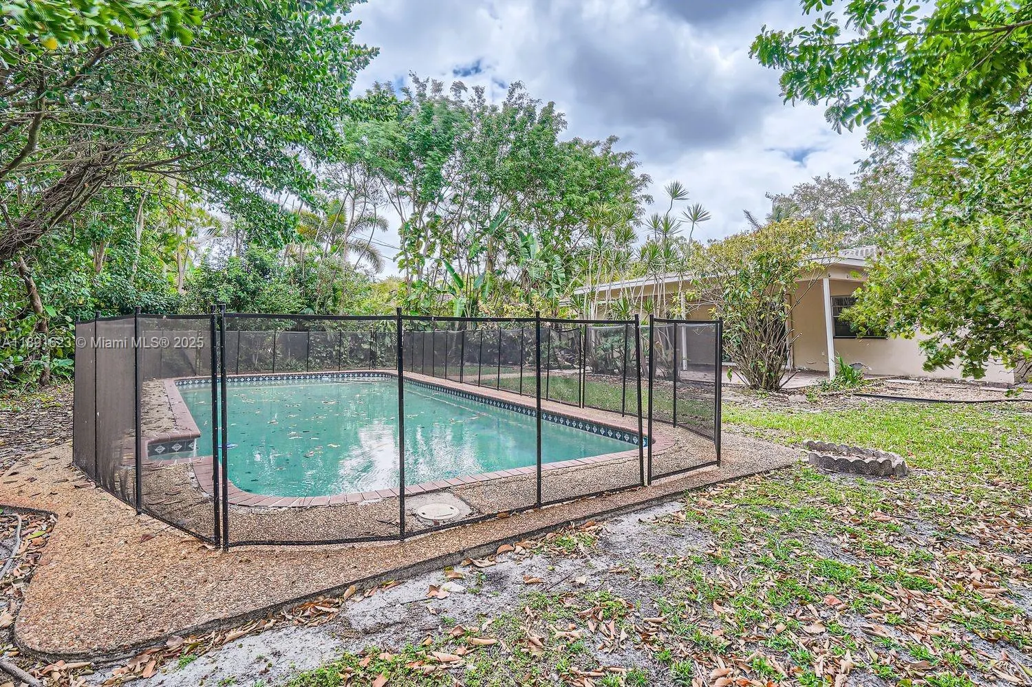 7301 NW 11th St