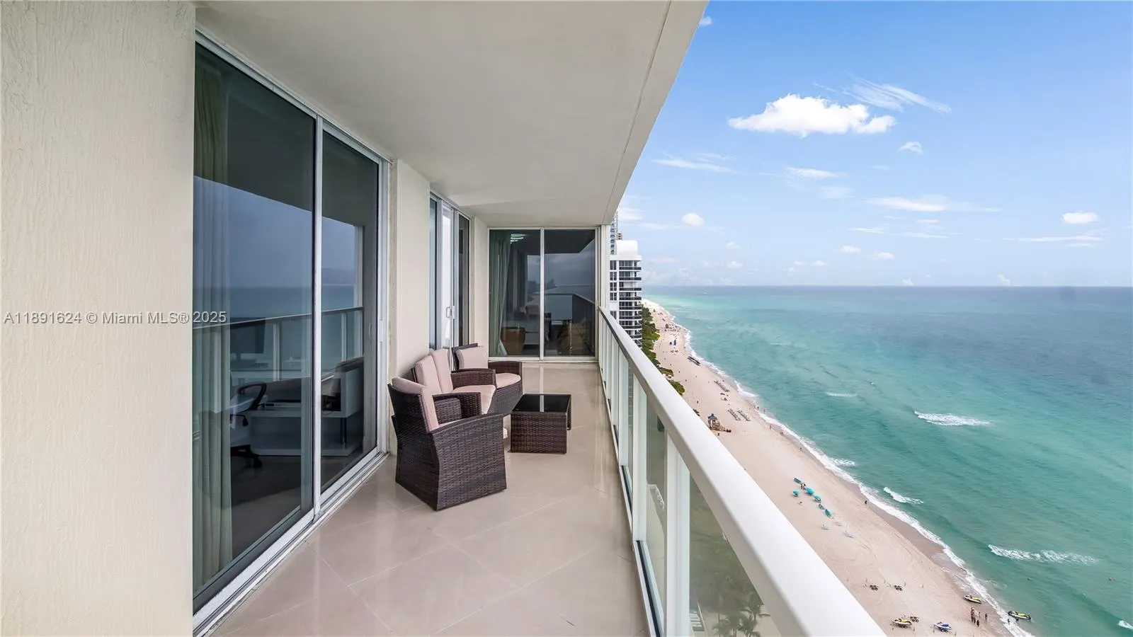 16699 Collins Ave, #2602