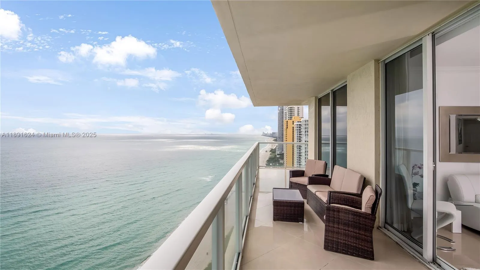 16699 Collins Ave, #2602