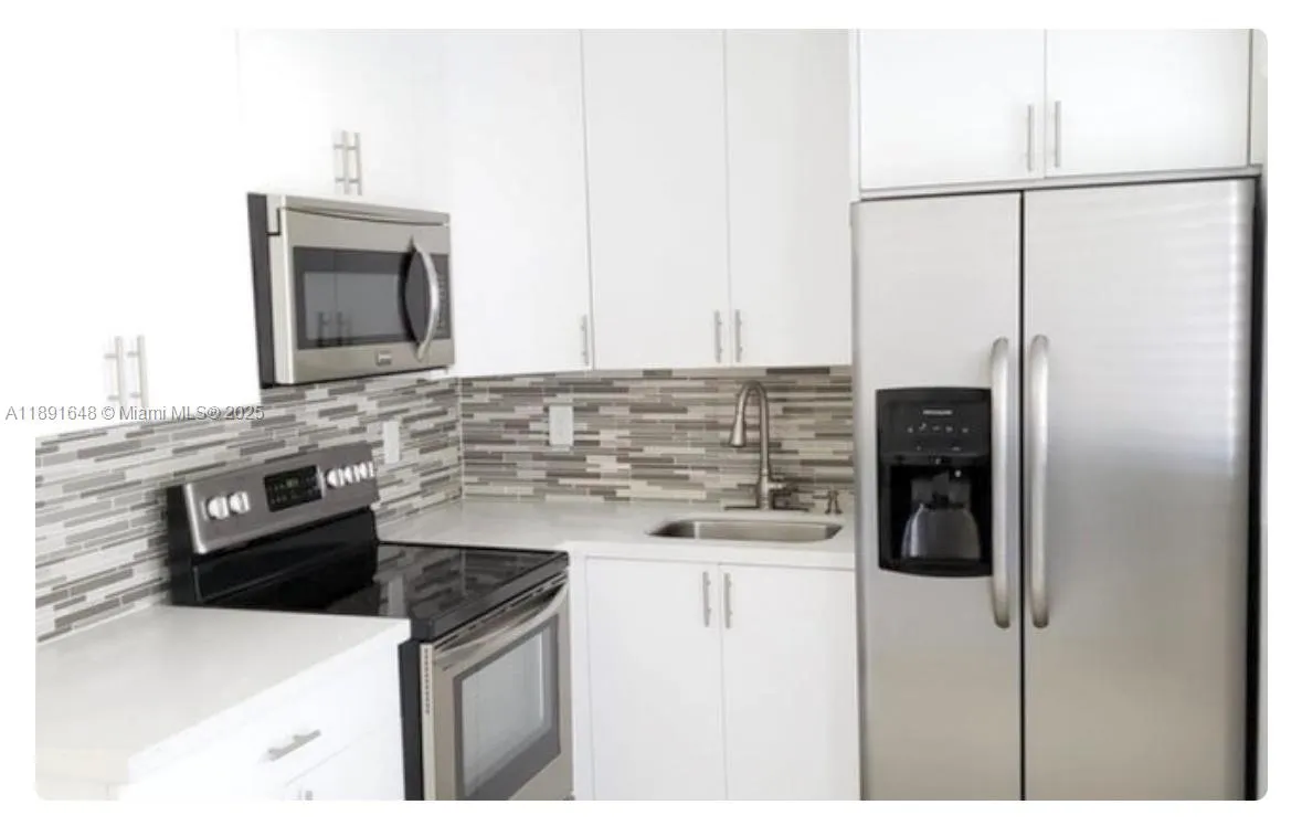 1601 SE 15th St, #1B